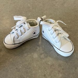 Baby converse high top crib shoes size 2.